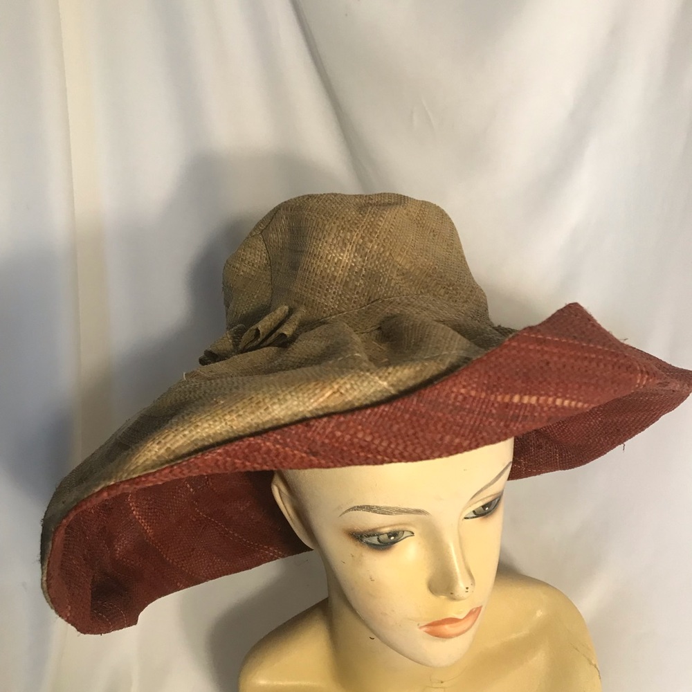 Reversible straw woven hat moss green and rust